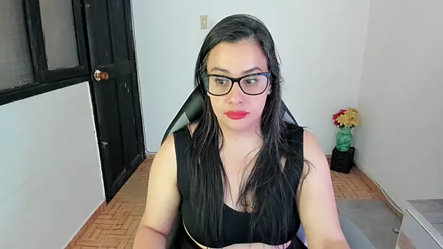 Snapshot of smile_sweetpao chatting on 03.04.25 smile sweetpao online show from 03.04.25