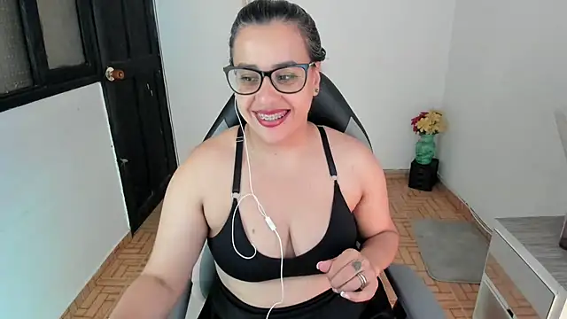 Snapshot of smile_sweetpao chatting on 03.10.25 smile sweetpao online show from 03.10.25