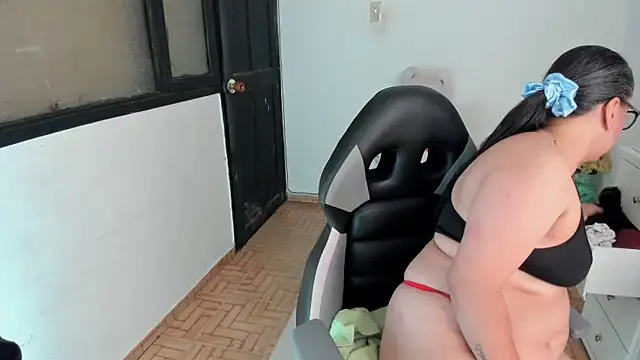 Snapshot of smile_sweetpao chatting on 10.03.25 smile sweetpao online show from 10.03.25