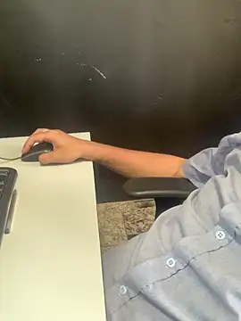 Snapshot of trimineiro_ chatting on 09.17.25 trimineiro online show from 09.17.25