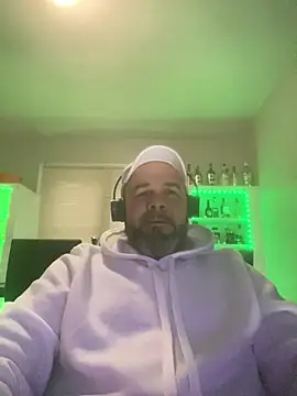 Snapshot of Cristian-Brayan chatting on 01.18.25 Cristian-Brayan online show from 01.18.25