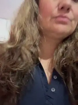 gabiTetas online show from 10.18.25