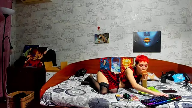 Snapshot of KagamiTayga chatting on 03.04.26 KagamiTayga online show from 03.04.26