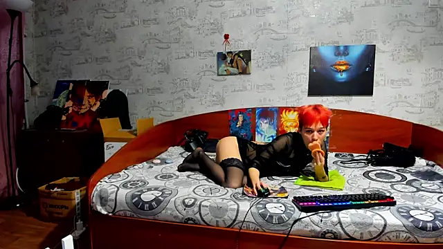 Snapshot of KagamiTayga chatting on 03.15.26 KagamiTayga online show from 03.15.26