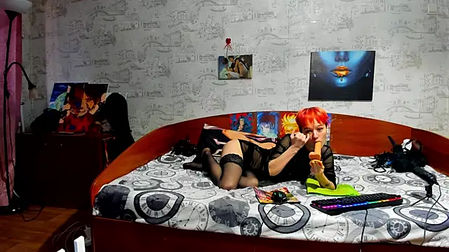 Snapshot of KagamiTayga chatting on 03.19.26 KagamiTayga online show from 03.19.26