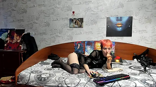 Snapshot of KagamiTayga chatting on 03.25.26 KagamiTayga online show from 03.25.26