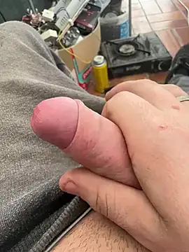 Snapshot of kleinerAlex chatting on 03.20.25 kleinerAlex online show from 03.20.25