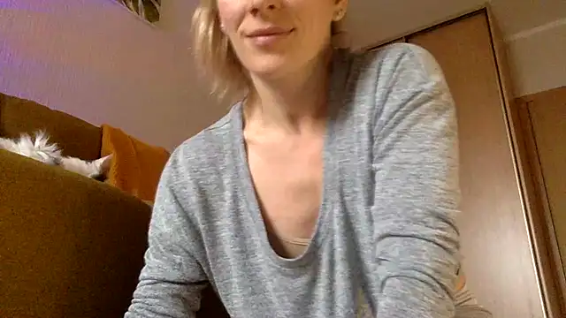 RebeccaMartinez online show from 03.07.25