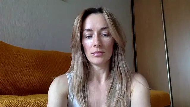 RebeccaMartinez online show from 03.18.25