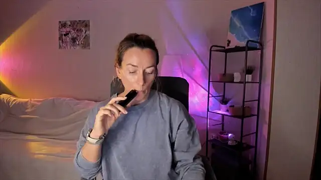 RebeccaMartinez online show from 10.22.25