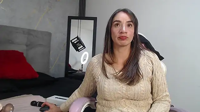 JessiDovee online show from 07.24.26