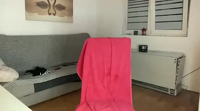 Snapshot of alejandrobg@xh chatting on 12.17.24 alejandrobgxh online show from 12.17.24