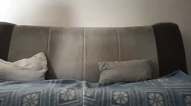 Snapshot of alejandrobg@xh chatting on 12.18.24 alejandrobgxh online show from 12.18.24