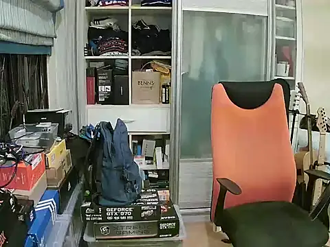 Snapshot of swimsuitloves chatting on 12.01.24 swimsuitloves online show from 12.01.24