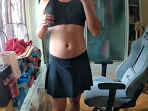 Snapshot of swimsuitloves chatting on 10.24.25 swimsuitloves online show from 10.24.25