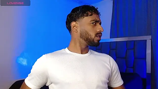 Snapshot of Christian_thor chatting on 04.11.26 Christian thor online show from 04.11.26