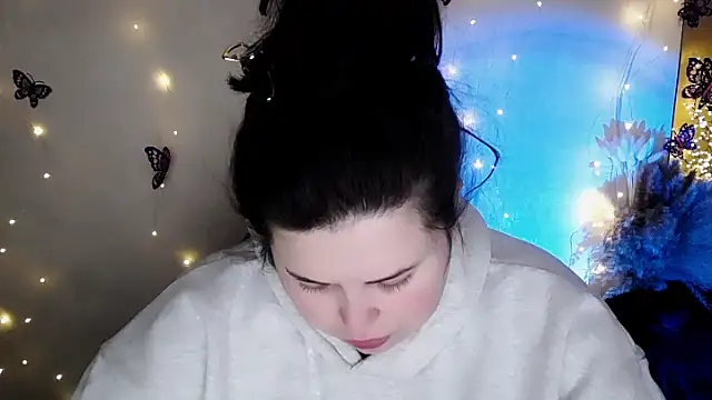 Emily Mo online show from 02.06.26