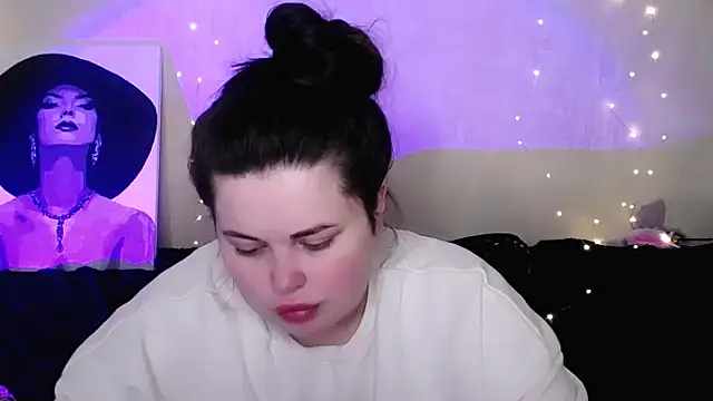 Emily Mo online show from 02.26.26