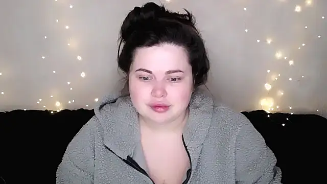 Emily Mo online show from 03.17.26