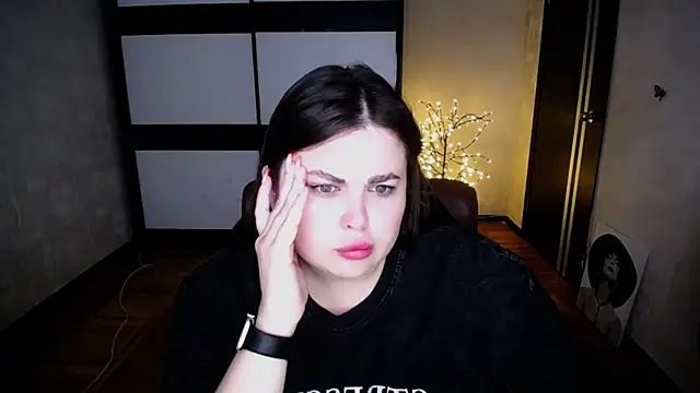 Snapshot of Emily_Mo chatting on 07.11.26 Emily Mo online show from 07.11.26