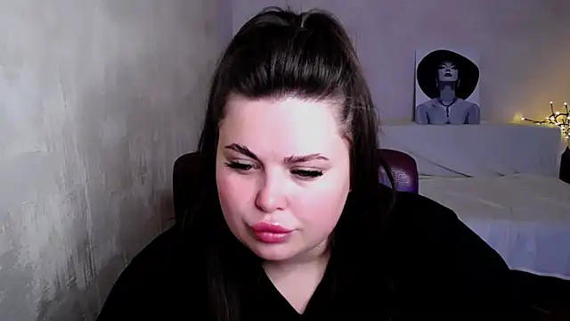 Snapshot of Emily_Mo chatting on 08.05.26 Emily Mo online show from 08.05.26