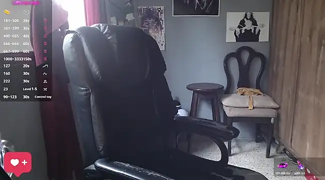 DanelyLopez online show from 02.12.25