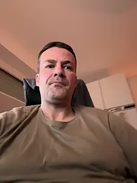 Snapshot of Adis1984Ger chatting on 03.03.26 Adis1984Ger online show from 03.03.26