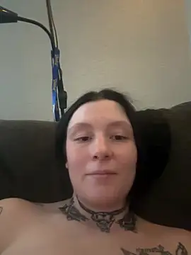 Snapshot of theLovelyLadyLavender chatting on 03.02.26 theLovelyLadyLavender online show from 03.02.26