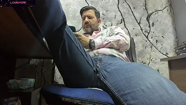 Maxi TheBigDaddy online show from 09.11.25