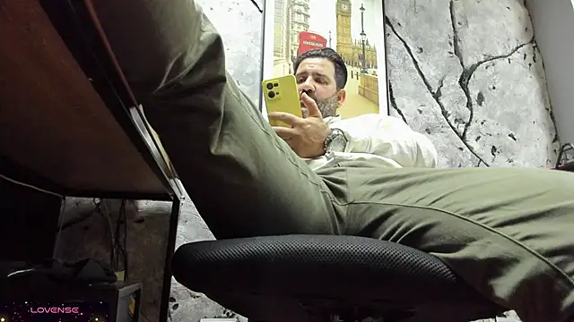 Maxi TheBigDaddy online show from 11.06.25