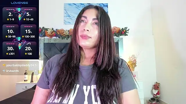 Lauralove 69 online show from 12.15.24