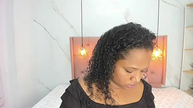 Belle Brunette online show from 11.20.25