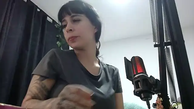 Snapshot of shy_katy_ chatting on 04.07.26 shy katy online show from 04.07.26