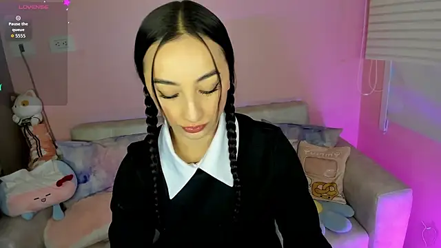 tinysara online show from 01.16.26