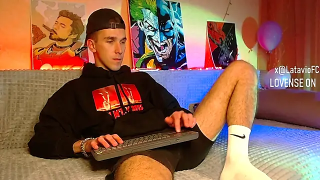 Snapshot of Midnighter_ chatting on 01.14.25 Midnighter  online show from 01.14.25