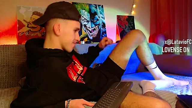 Snapshot of Midnighter_ chatting on 01.28.25 Midnighter  online show from 01.28.25