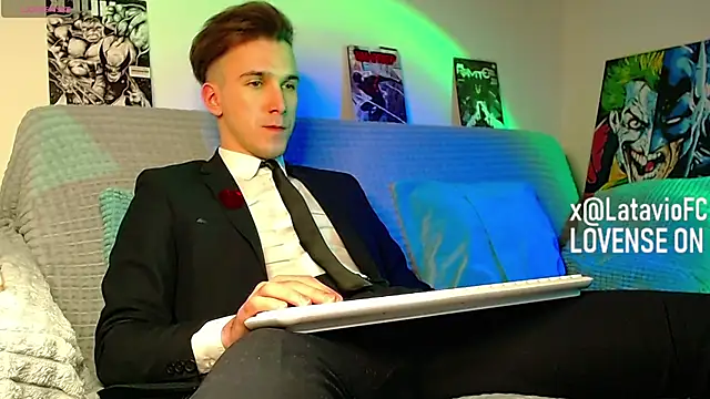 Midnighter  online show from 04.12.26