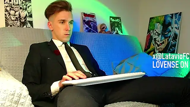 Midnighter  online show from 04.28.26