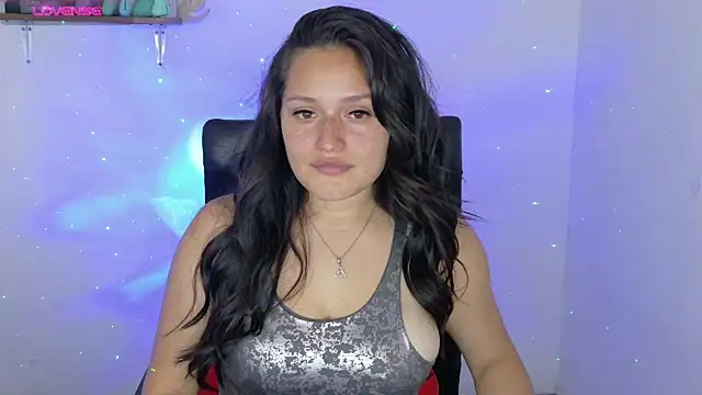 Snapshot of megan_doll2 chatting on 01.19.25 megan doll2 online show from 01.19.25