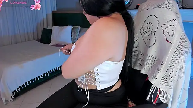 scarlet miller1 online show from 03.04.25