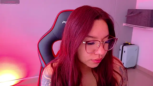 Snapshot of samantha_tattu chatting on 05.01.26 samantha tattu online show from 05.01.26