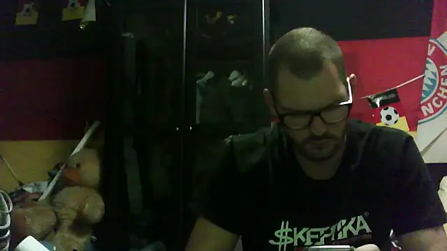 Snapshot of Die-geile-Sau chatting on 10.01.25 Die-geile-Sau online show from 10.01.25