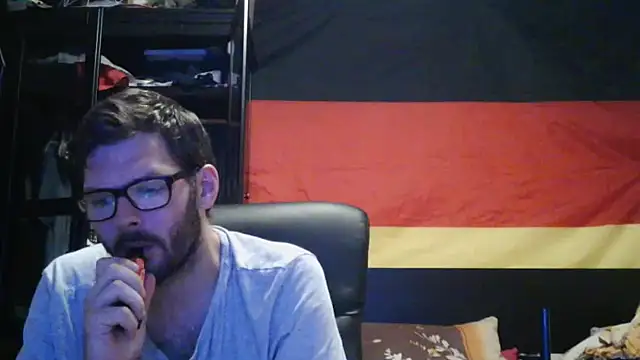 Die-geile-Sau online show from 06.24.26