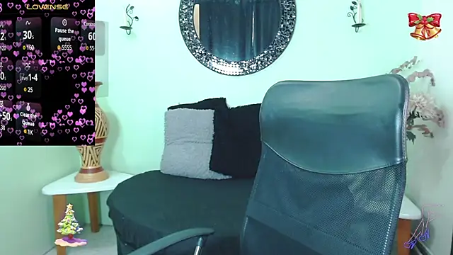 Sofia Franco  online show from 11.28.25