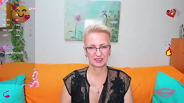 iamyourdream89 online show from 10.30.25