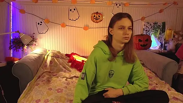 Frank Fraer online show from 10.19.25