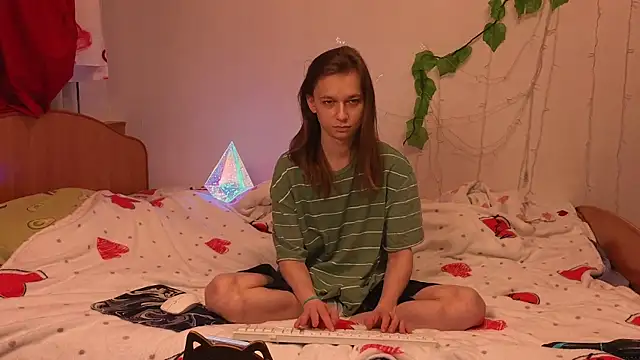 Frank Fraer online show from 03.12.26