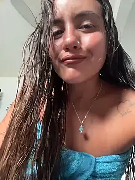 Snapshot of fenixgre chatting on 12.20.25 fenixgre online show from 12.20.25