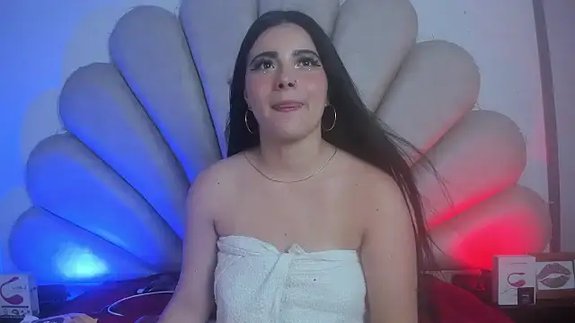 Snapshot of Natasha__Blue chatting on 02.08.25 Natasha Blue online show from 02.08.25
