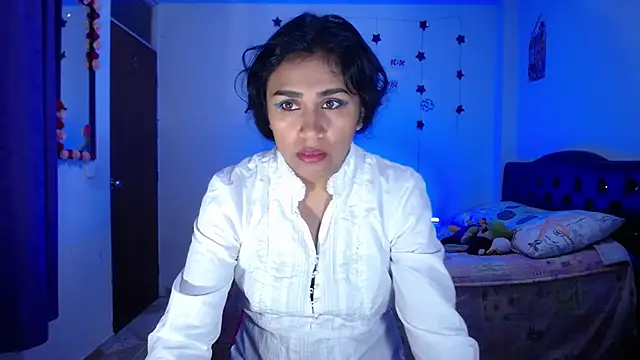 Snapshot of pinky_violeta chatting on 03.04.25 pinky violeta online show from 03.04.25